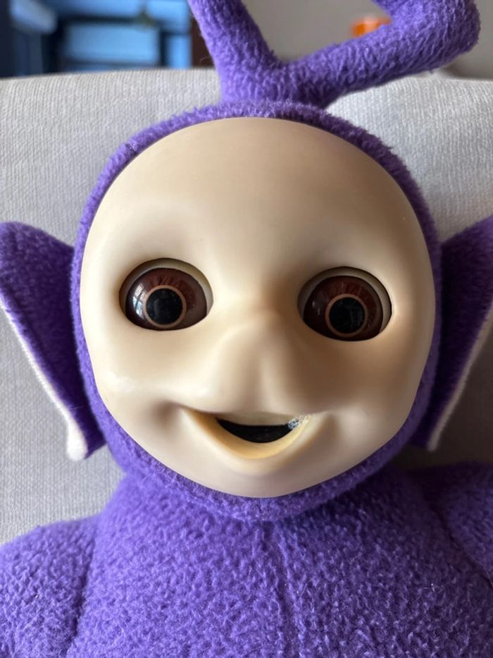 Peluche teletubbies tinky winky de 1996 - photo numéro 2