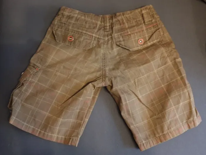 Short quechua 4 ans 98 / 104 cm TBE - photo numéro 2