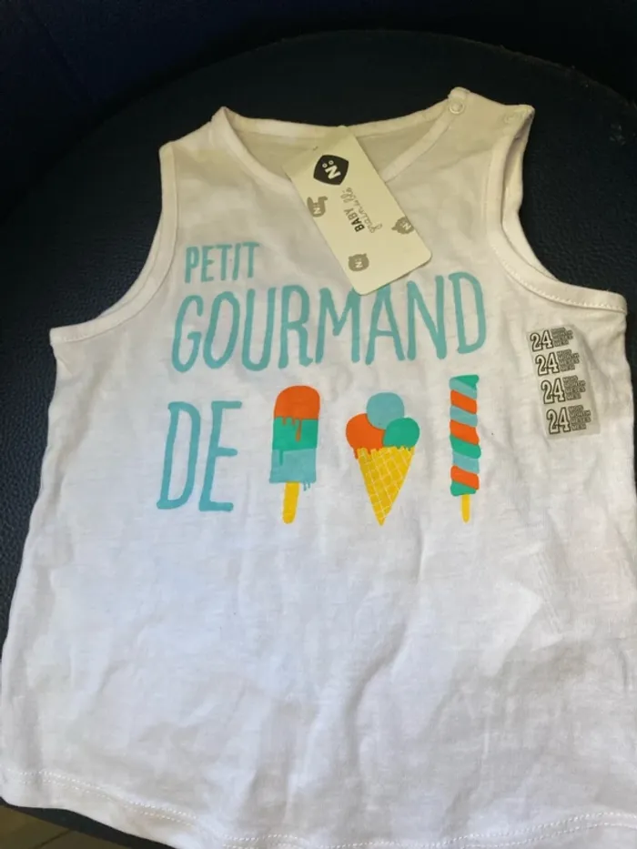 T-shirt sans manches