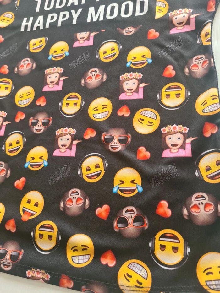 Tee-shirt Emoji bi-matière fille 12 ans peu porté - photo numéro 4