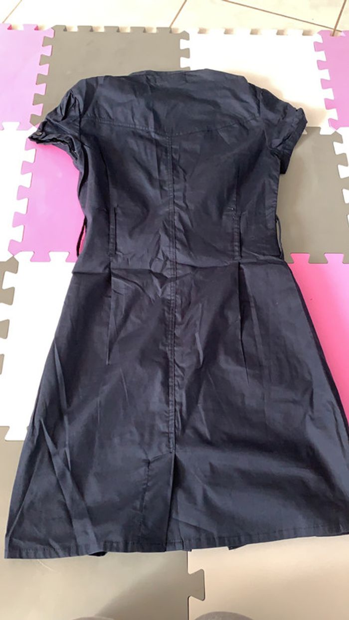 Robe jennyfer taille S - photo numéro 2