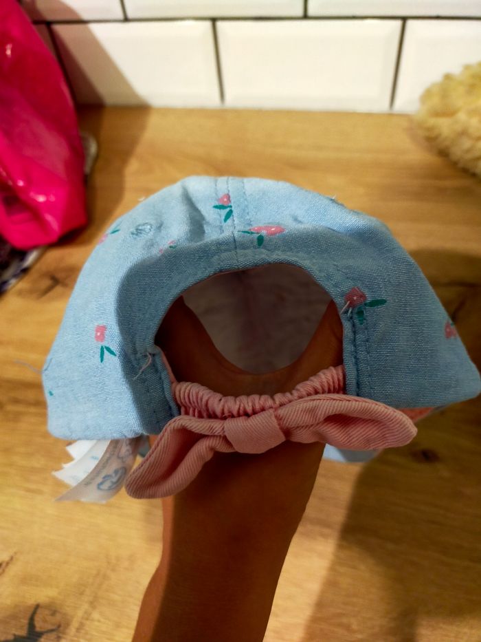 Casquette fleurie Okaïdi taille 51cm - photo numéro 2