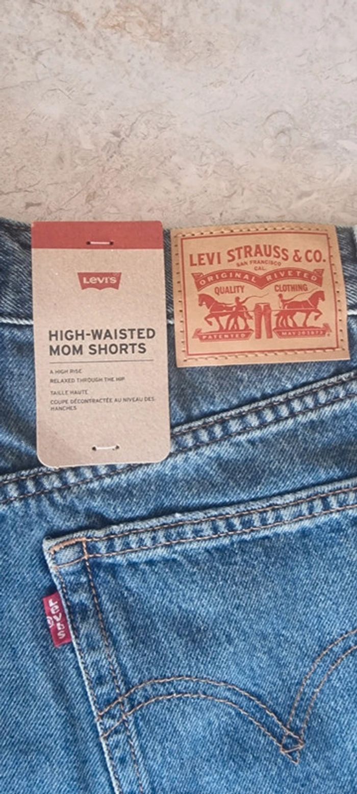 Short Levi's Mom Taille Haute T.29 - Neuf avec étiquettes - photo numéro 5