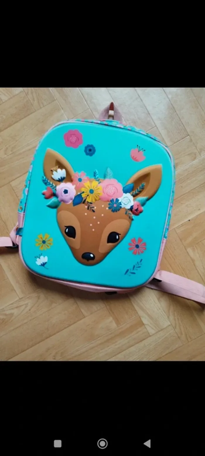 Joli cartable sac a dos daim biche fleur bleu