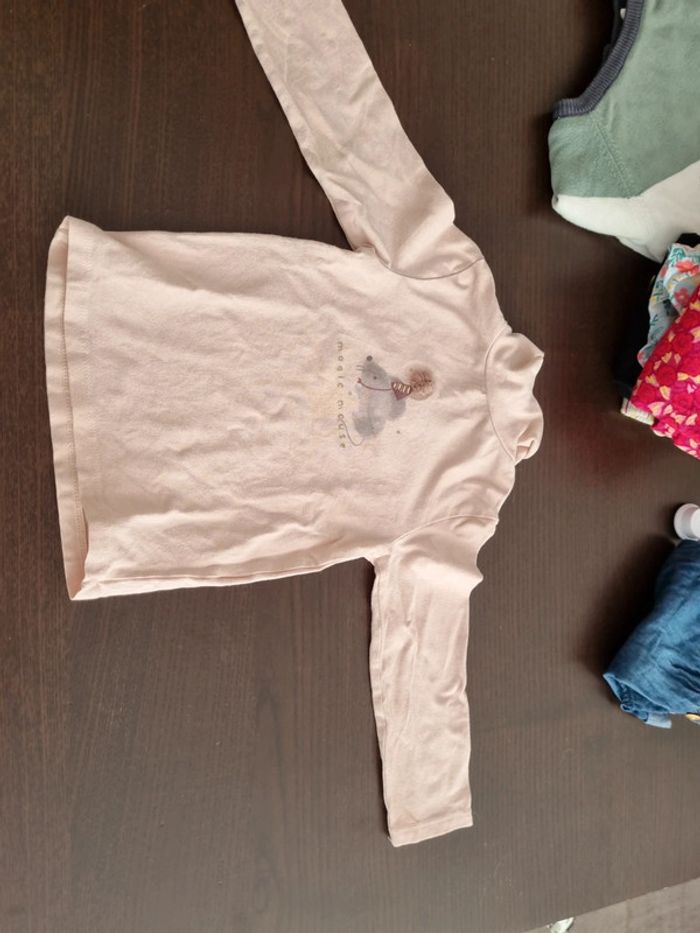 Haut manches longues col roulé vieux rose kiabi 24 mois