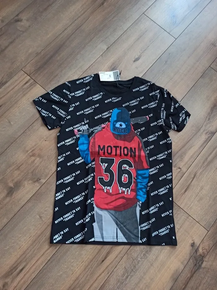 T-shirt noir homme manches courtes flocage