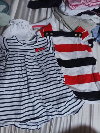 Lot 2 robes + gilet