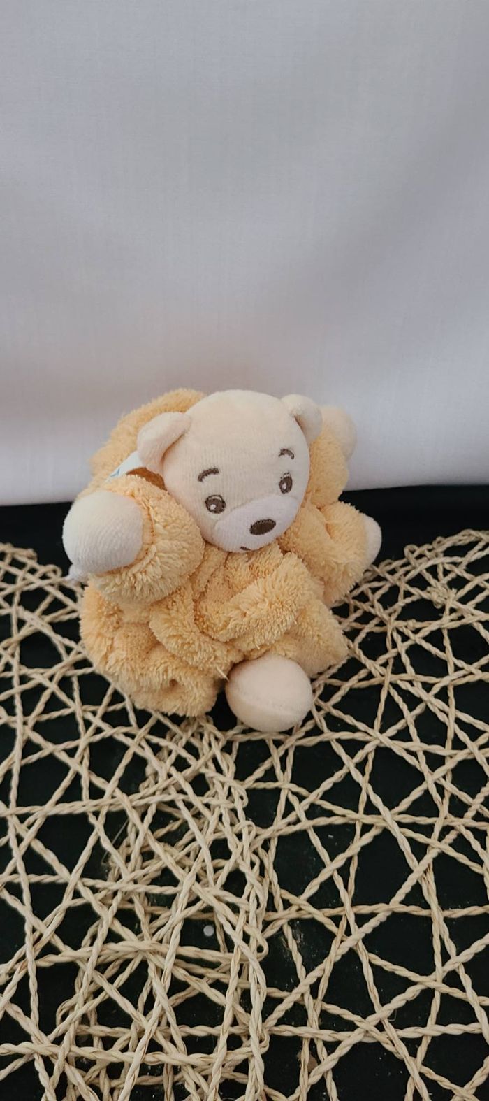 Doudou petit ours Plume jaune orange KALOO - photo numéro 2