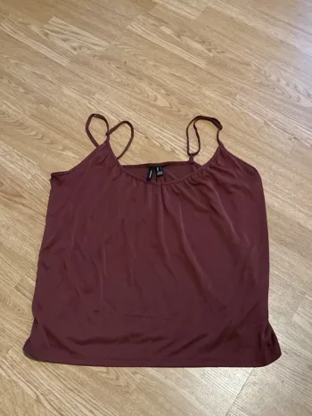 Top très léger fluide vero moda taille s marron