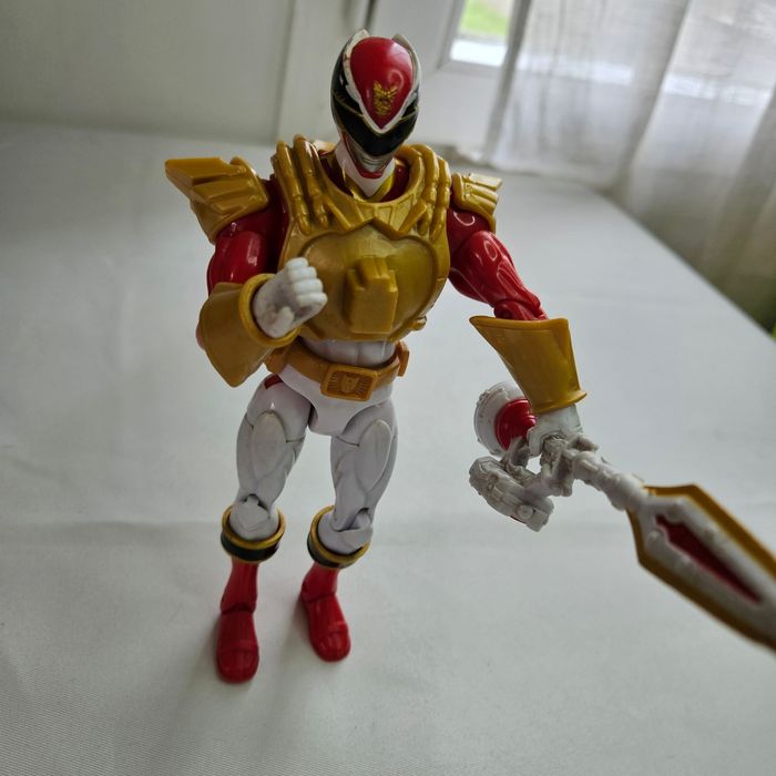 Power rangers rouge et doré - photo numéro 2