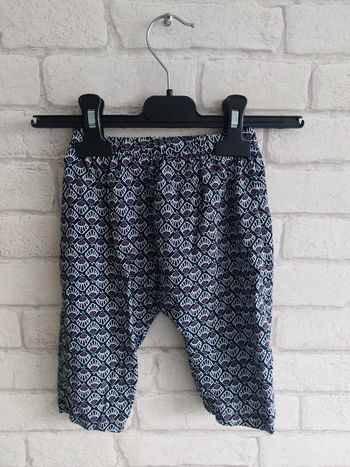Pantalon Kiabi taille 12 mois