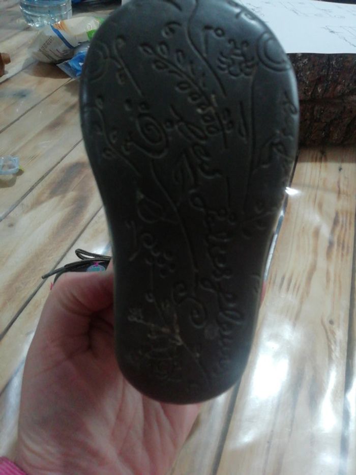 Chaussures 19 - photo numéro 3