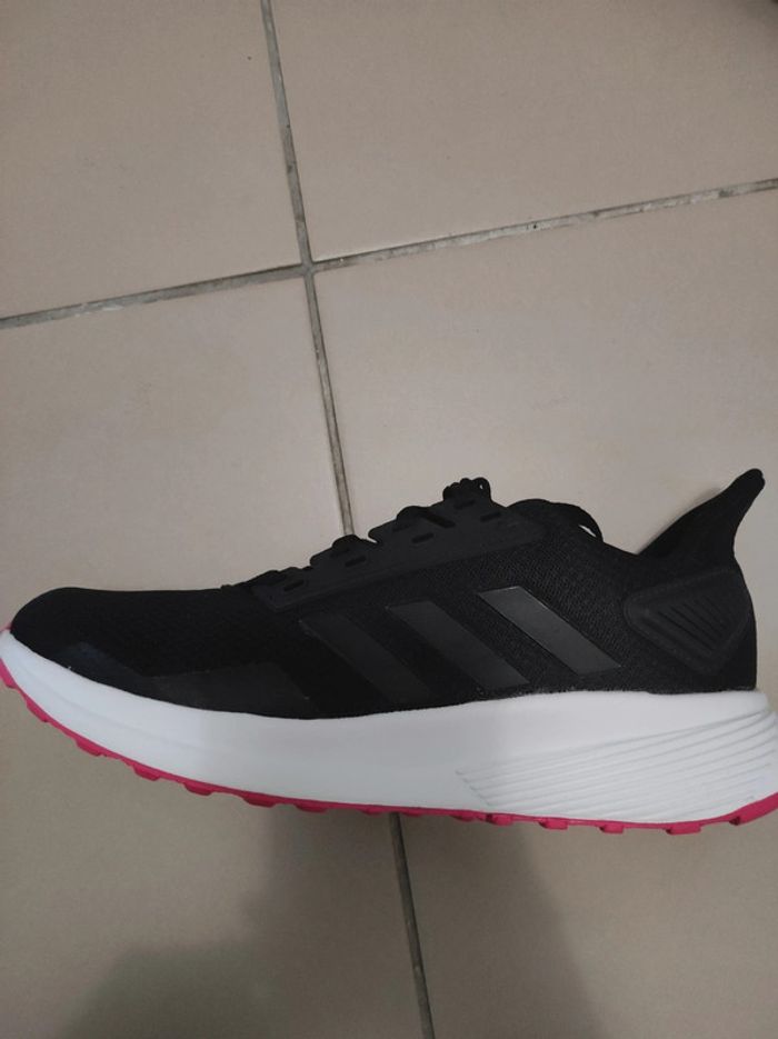 Baskets Adidas orholite femme t.40 - photo numéro 4