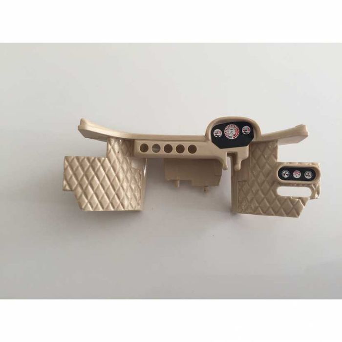 tableau de bord pièce détachée Ferrari 250 le mans 1965 1/18 1/18e 1/18èm burago