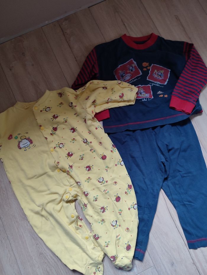 Lot 2 pyjamas 2 ans