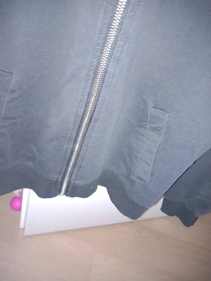 Veste fine à capuche 12 ans noire - photo numéro 2