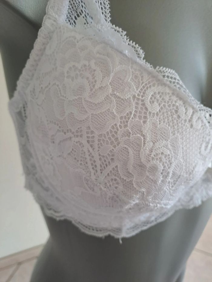 Soutien-gorge blanc dentelle - photo numéro 2