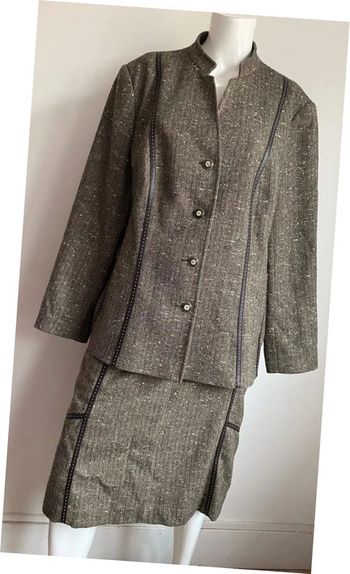 Ensemble hiver marron veste jupe taille 46/48