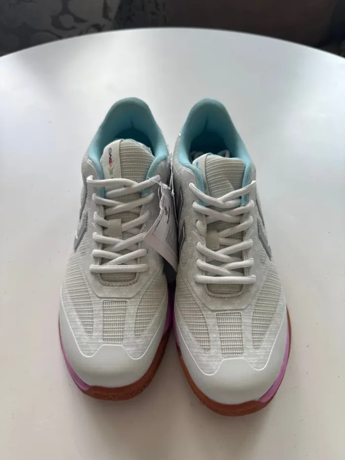 Baskets Hummel Taille 42 – Blanc / Multicolore – Indoor Sport - photo numéro 3