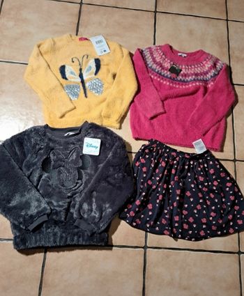 Lot de pulls chauds 6ans neufs