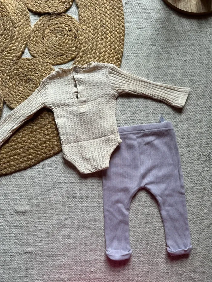 Lot body + legging fille – 1 mois – Kiabi & Zeeman - photo numéro 3
