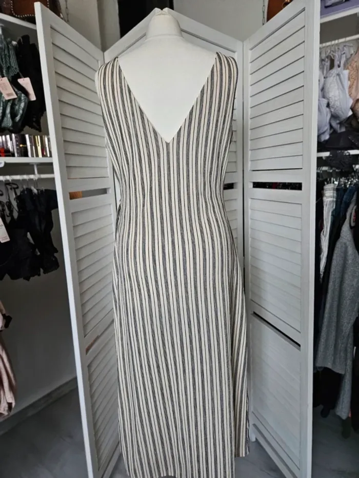 Robe mi-longue T.L h&m - photo numéro 7