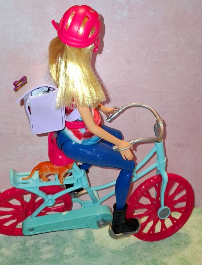 Barbie à vélo - photo numéro 2