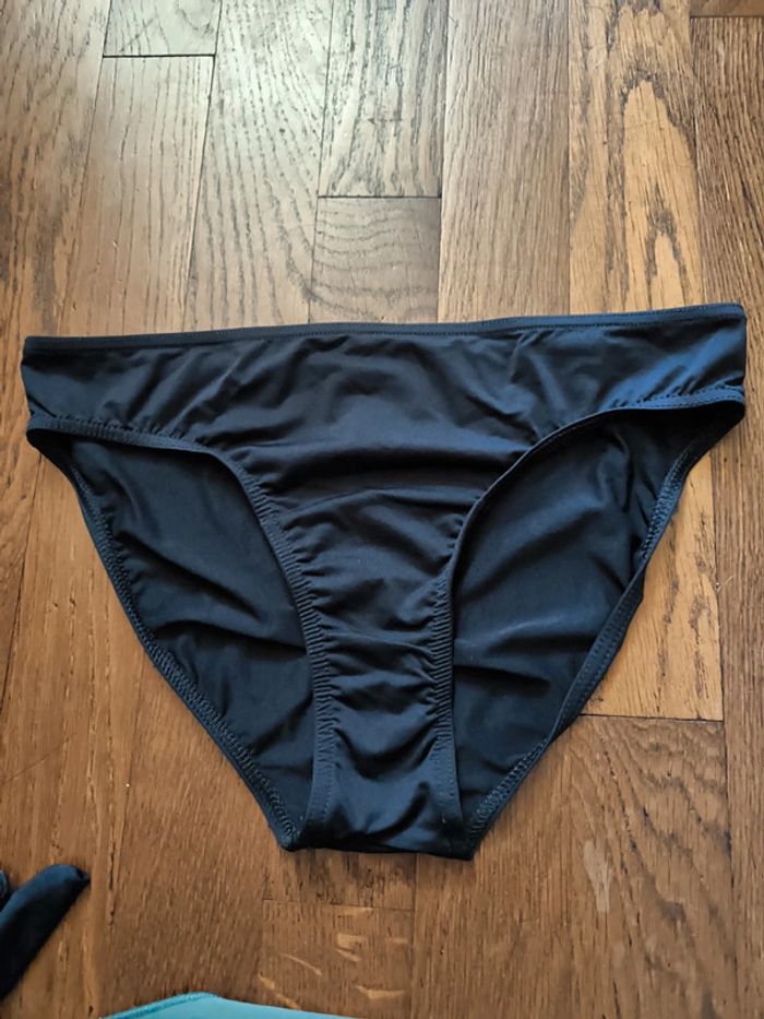 Bas de maillot de bain noir dim taille 38
