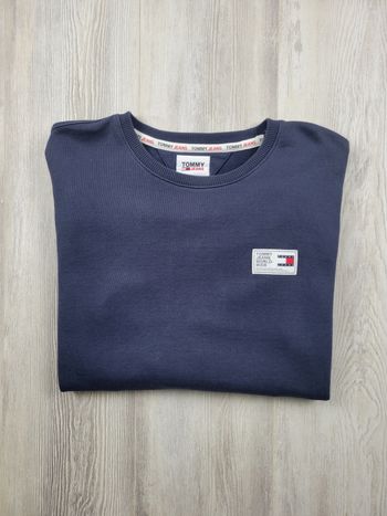 Sweat Tommy Jeans bleu marine – Patch World Wide – Taille S