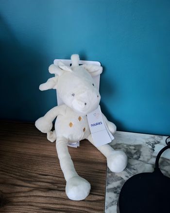 Peluche girafe neuf Noukie's 