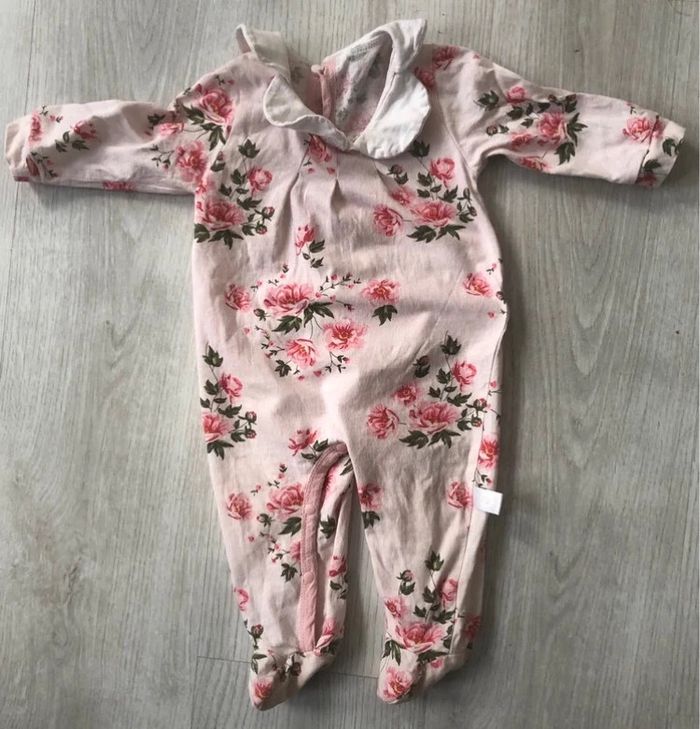 Baby gros 6 mois bon état