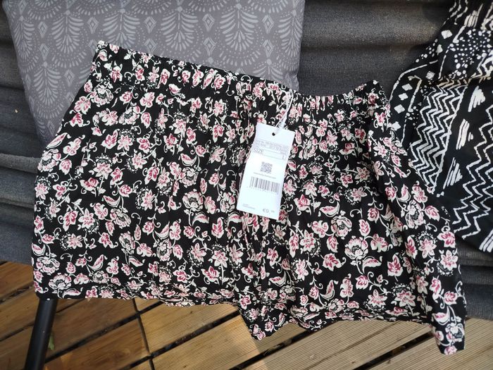 Lot de 2 short neuf encore etiquetté t'38 - photo numéro 2