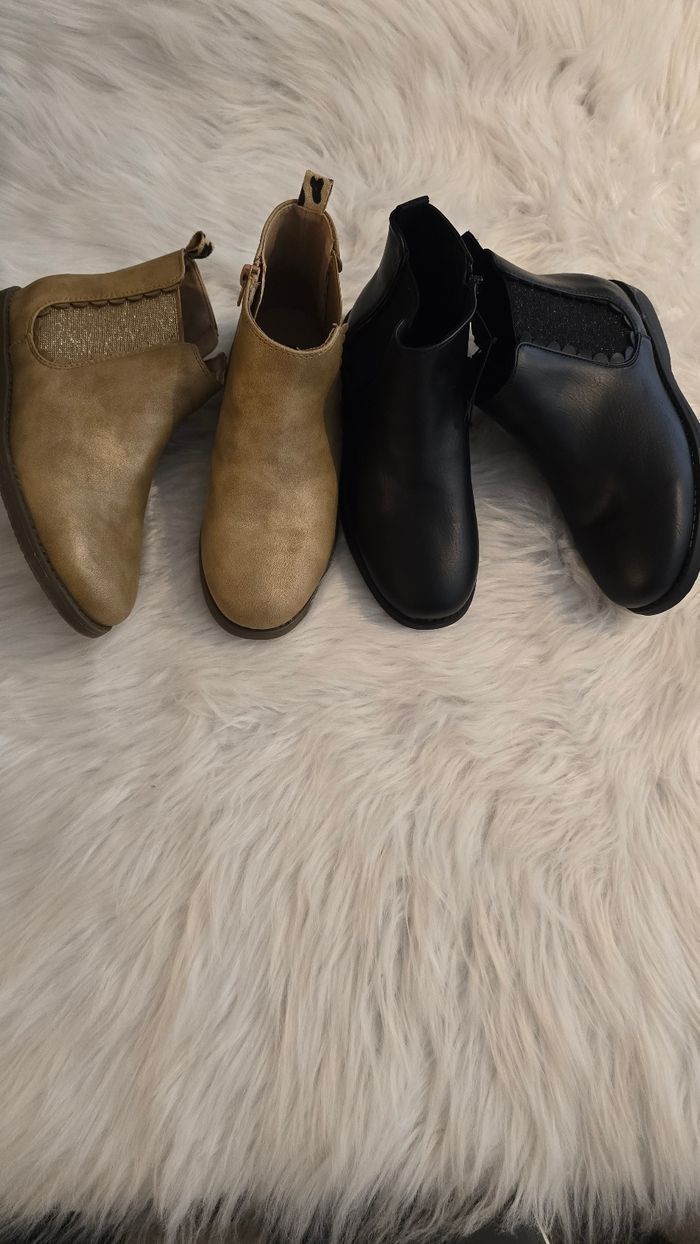 Neuves (non portées) 😍🤩⚘️🩷 superbes lot de deux paires de bottines fille pointure 33 😍🤩⚘️🩷 - photo numéro 2
