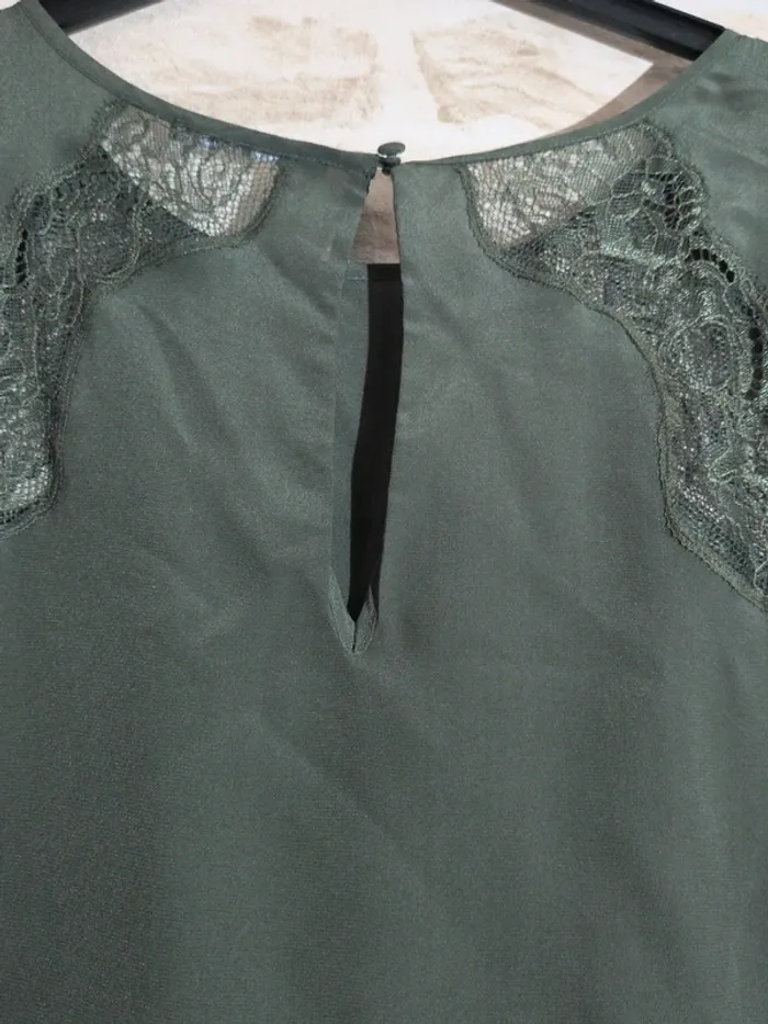 T-shirt vert dentelle – Princesse Tam.Tam – Taille 36 – Neuf avec étiquette - photo numéro 3