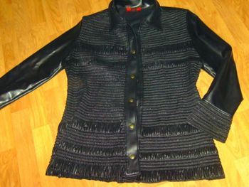 Veste IAN'S PARIS simili cuir noir floqué taille M TBE