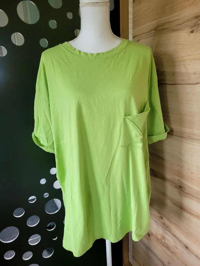 Tee shirt large femme taille M/L vert