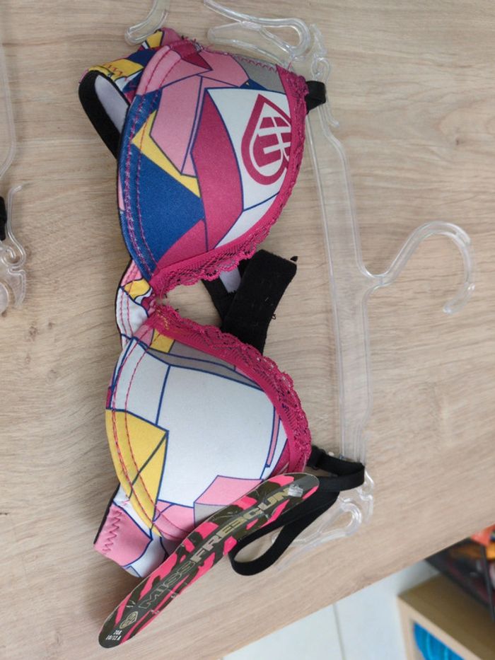Lot de 3 soutien gorge freegun 70A - photo numéro 2