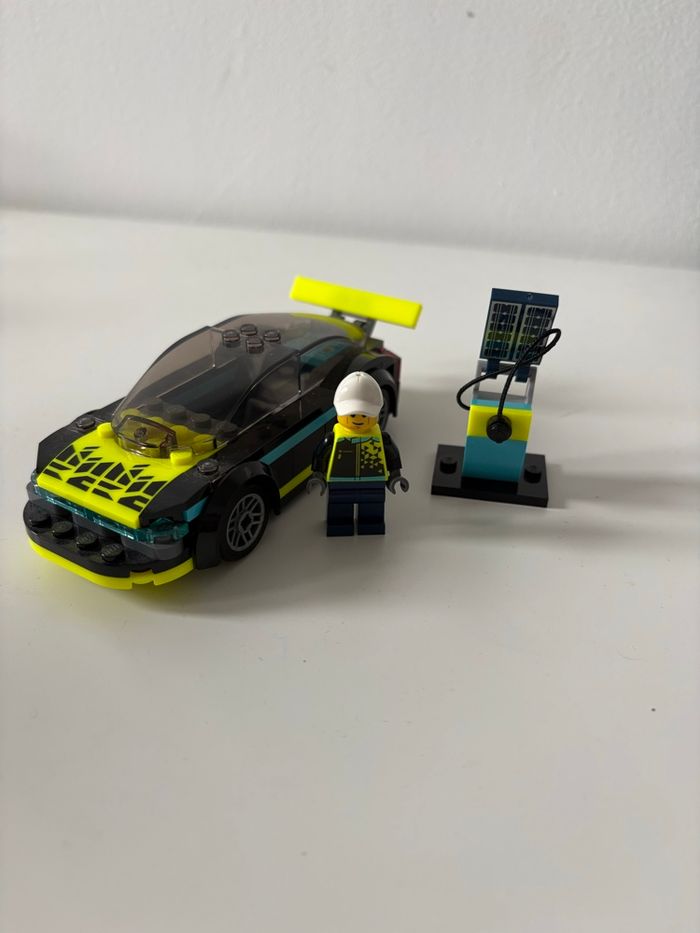 Lego voiture électrique