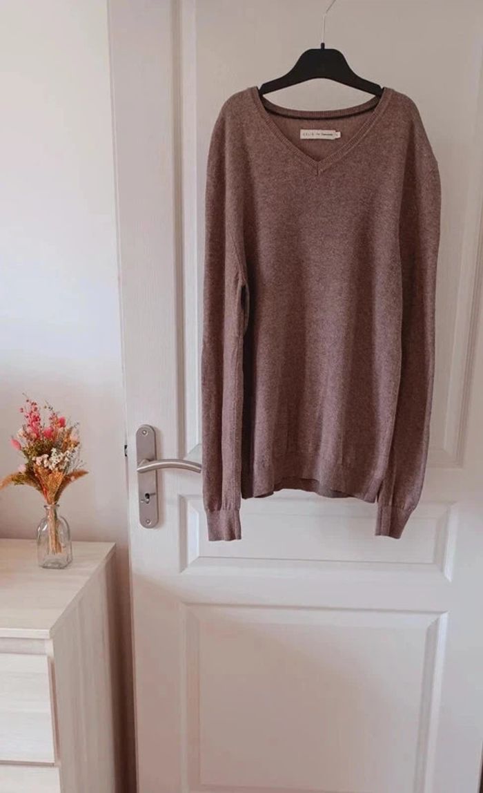 Pull homme taupe col V Celio taille S