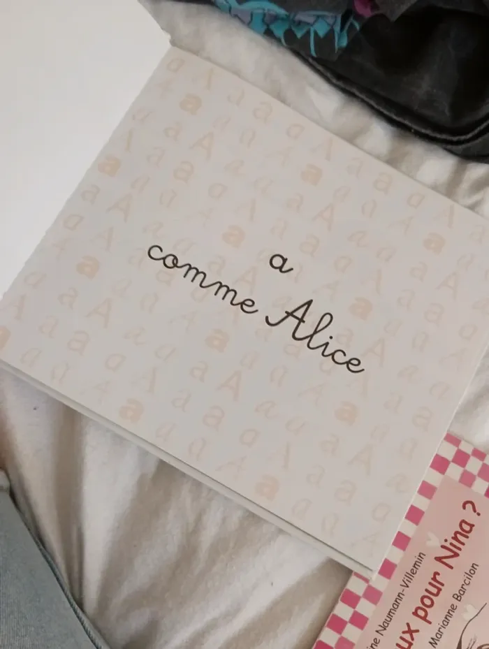 Livre " A comme Alice - photo numéro 4