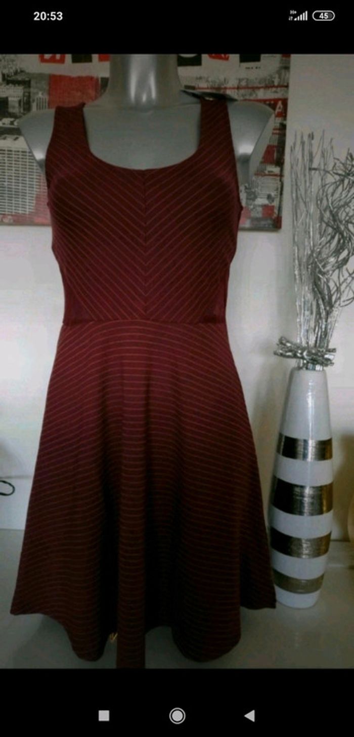 Robe bordeaux