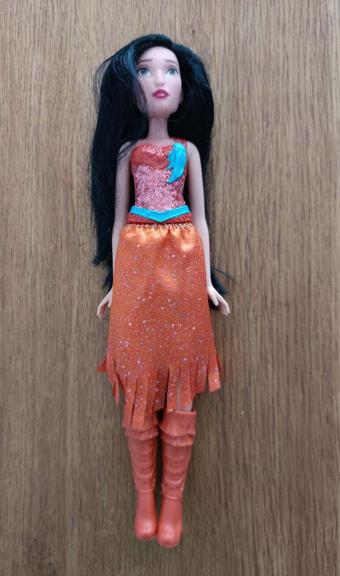 Poupée Pocahontas