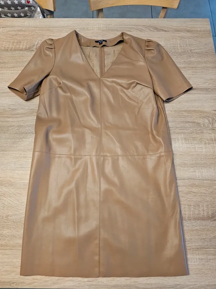 Robe courte manches courtes simili cuir Kiabi