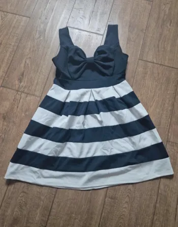 Robe estivale Rayée style marin élégant