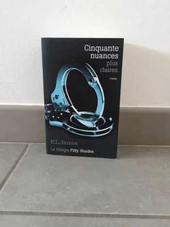 Livre Cinquante nuances plus claires