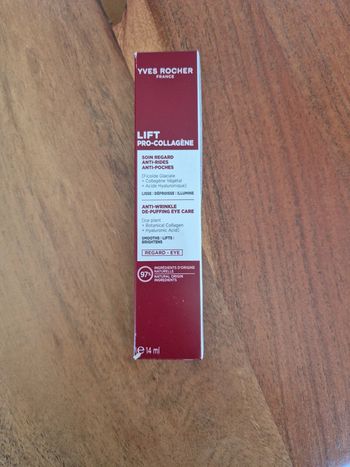 Soin regard anti rides