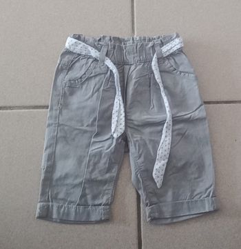Short fille taille 12 mois