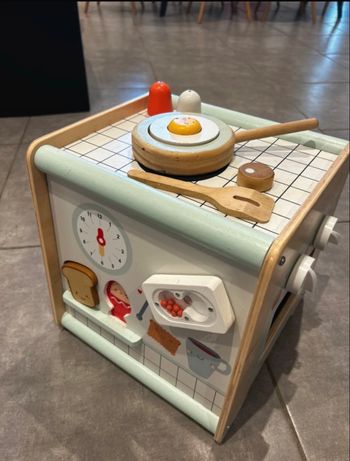 Cube activité éveil Verbaudet 