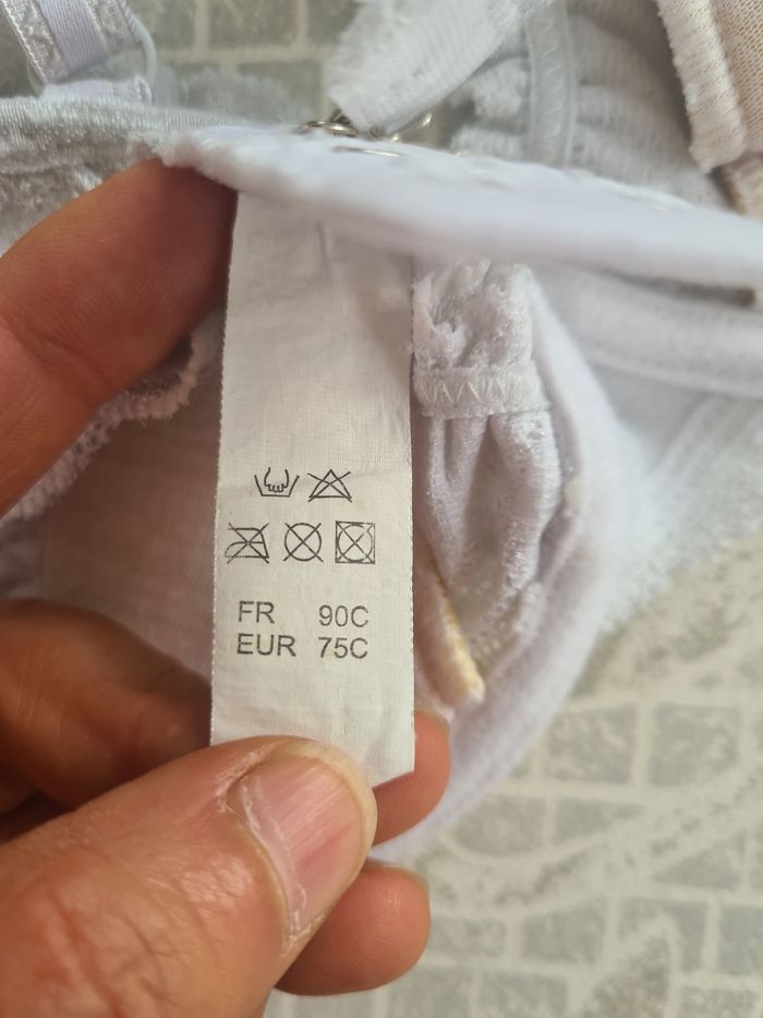 Soutien gorge 90C - photo numéro 2