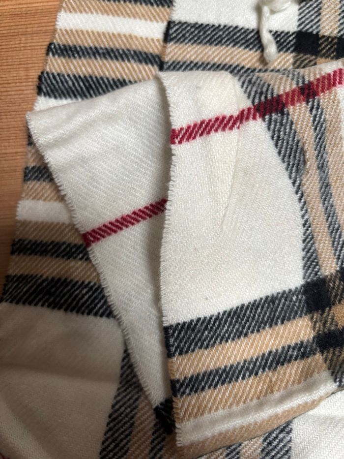 Écharpe Burberry - photo numéro 5